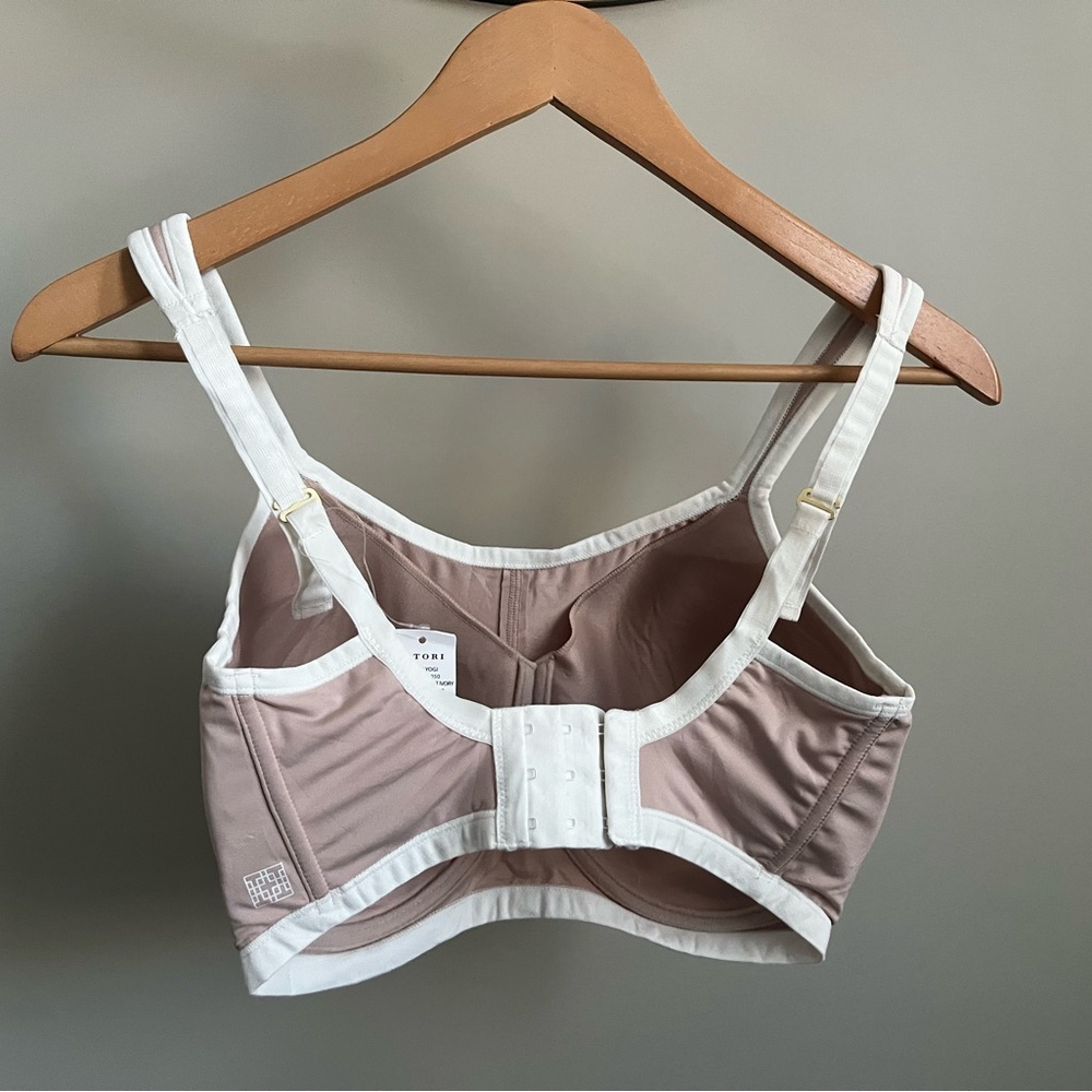 Natori Cream Sports Bra Full Coverage Intimates